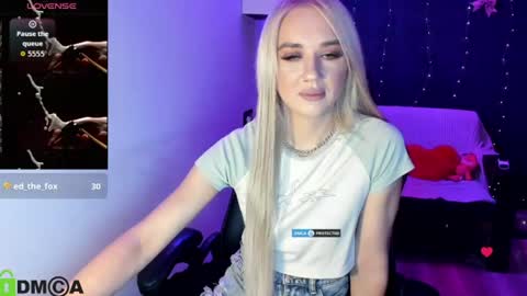 dances_queen online show from 15, 7, 2026