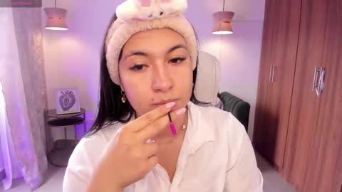 Snapshot of dandara_thompsson chatting on 3, 10, 2025 Dandara online show from 3, 10, 2025