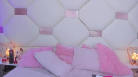 dandelion1_ online show from 5, 3, 2026