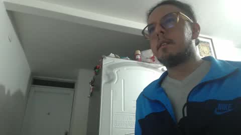 Snapshot of dandiego7 chatting on 18, 11, 2025 dandiego7 online show from 18, 11, 2025