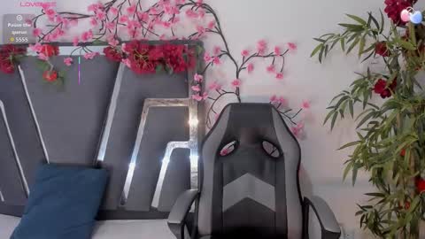 Danfne Torres online show from 7, 11, 2025