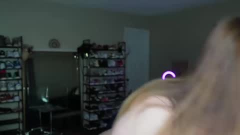 Snapshot of dangerouslybeautiful chatting on 19, 2, 2025 Lexi online show from 19, 2, 2025