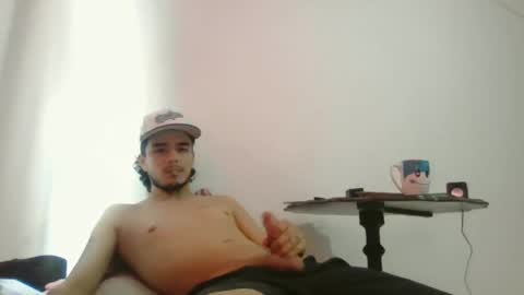 Snapshot of dani_42017 chatting on 15, 12, 2024 dani_42017 online show from 15, 12, 2024