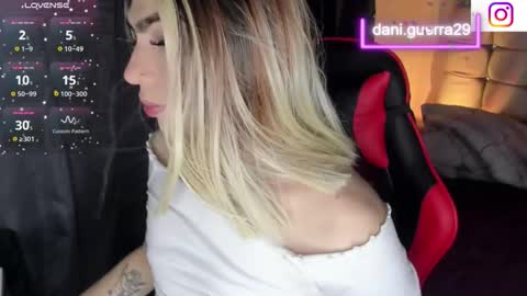 Snapshot of dani_lovet1 chatting on 19, 5, 2026 dani online show from 19, 5, 2026