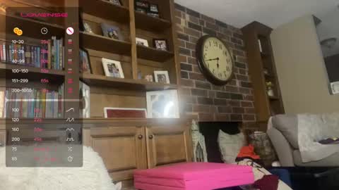 Dani Dragon online show from 4, 12, 2024