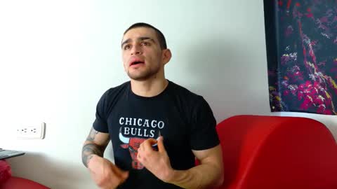 Snapshot of daniel_ova chatting on 21, 10, 2025 Sexy Dani online show from 21, 10, 2025