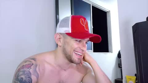 Snapshot of daniel_ova chatting on 28, 11, 2025 Sexy Dani online show from 28, 11, 2025