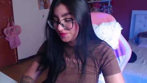 Snapshot of daniela_cute22 chatting on 22, 9, 2025 DANIELA online show from 22, 9, 2025