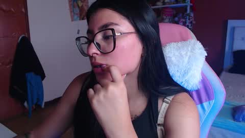 Snapshot of daniela_cute22 chatting on 24, 9, 2025 DANIELA online show from 24, 9, 2025