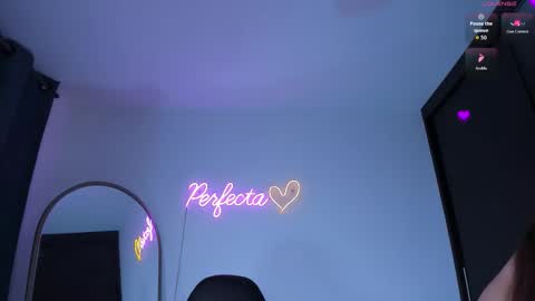 Snapshot of daniela_hornny chatting on 25, 11, 2025 dani h0rx online show from 25, 11, 2025