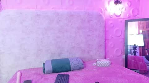 Snapshot of danielaa_a chatting on 13, 10, 2025 Daniela online show from 13, 10, 2025