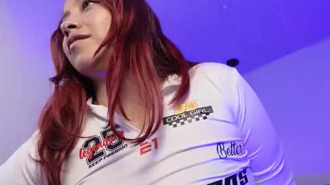 Snapshot of danielabeutler chatting on 5, 12, 2025 Daniela Beutler online show from 5, 12, 2025