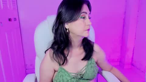 Daniela online show from 6, 2, 2025