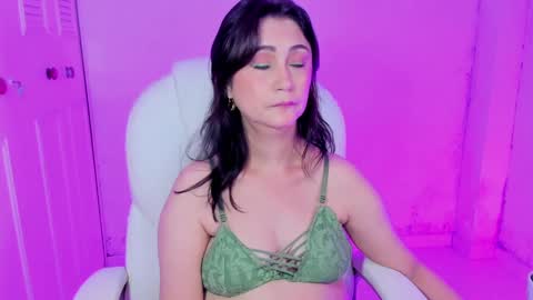 Daniela online show from 6, 2, 2025