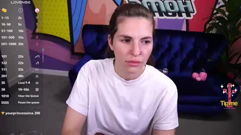 Snapshot of danielareign chatting on 3, 11, 2025 danielareign online show from 3, 11, 2025