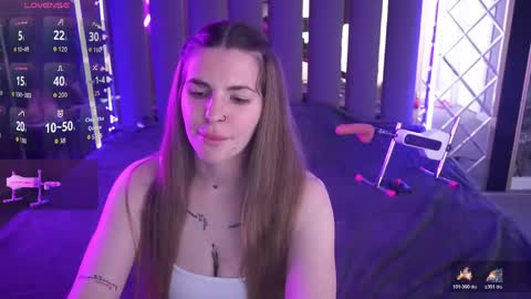 danielareign online show from 21, 5, 2026