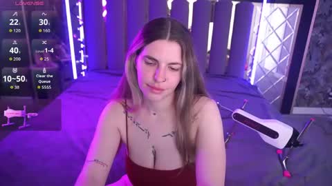 danielareign online show from 27, 5, 2026