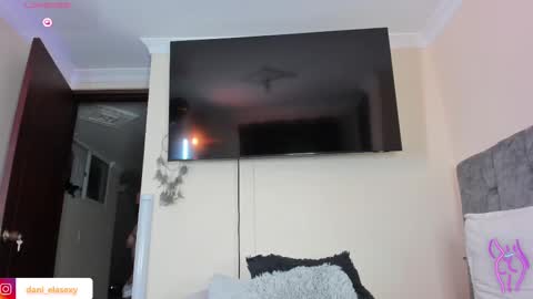 danielasexya online show from 4, 3, 2025