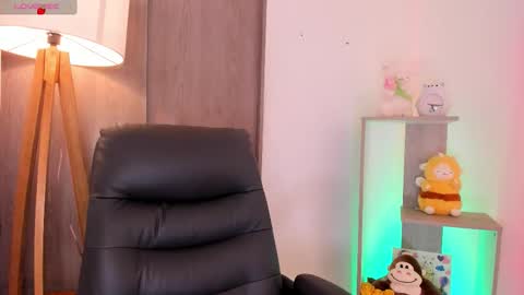 Snapshot of daniellerose_ chatting on 21, 11, 2025 Danielle Rose online show from 21, 11, 2025