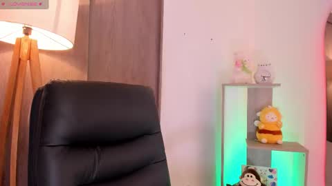 Snapshot of daniellerose_ chatting on 22, 11, 2025 Danielle Rose online show from 22, 11, 2025