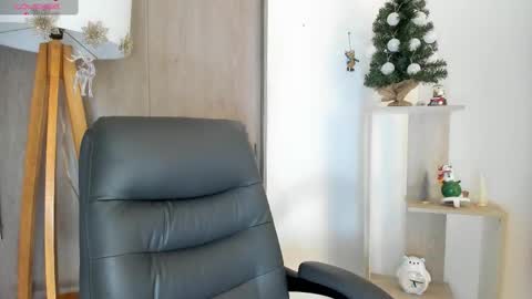 Snapshot of daniellerose_ chatting on 30, 11, 2025 Danielle Rose online show from 30, 11, 2025