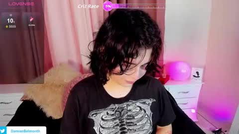 Snapshot of daniellesins2 chatting on 4, 12, 2025 Danielle online show from 4, 12, 2025