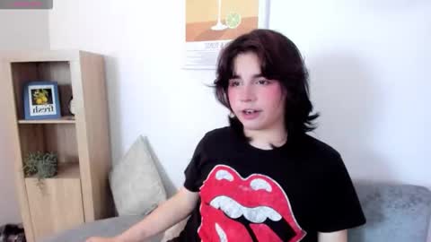 Snapshot of daniellesins2 chatting on 13, 12, 2025 Danielle online show from 13, 12, 2025