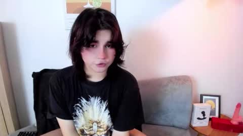 Snapshot of daniellesins2 chatting on 15, 12, 2025 Danielle online show from 15, 12, 2025