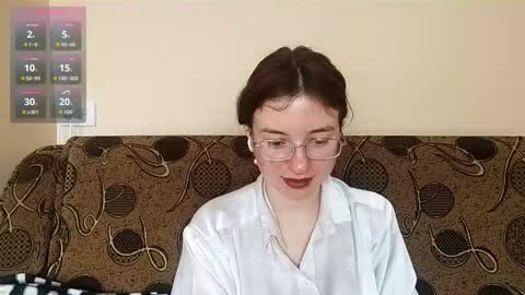 Mia online show from 4, 3, 2026