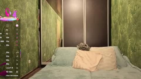 Snapshot of danielocool chatting on 15, 12, 2025 DanieloCool online show from 15, 12, 2025