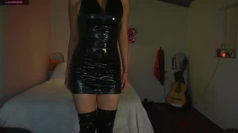 danalle .. online show from 6, 12, 2024