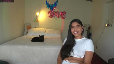 danalle .. online show from 2, 1, 2025