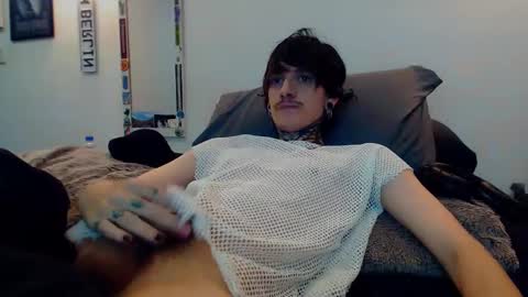 Snapshot of daniiwin chatting on 28, 10, 2025 danii online show from 28, 10, 2025