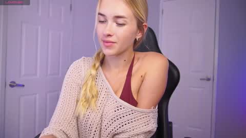 Snapshot of danikadillan chatting on 28, 1, 2025 Hi my name is Anna. Please say hello I like to chat with you. If u have request use Tip option .Thank you online show from 28, 1, 2025