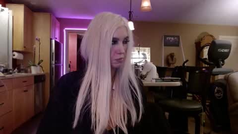 DanikaWhite69 online show from 8, 1, 2025
