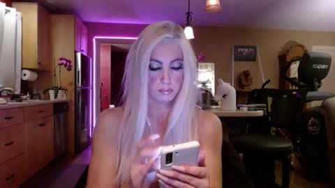 DanikaWhite69 online show from 5, 10, 2025