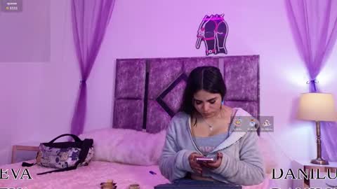 Snapshot of danilu_eva21 chatting on 27, 11, 2025 Danilu and Eva online show from 27, 11, 2025