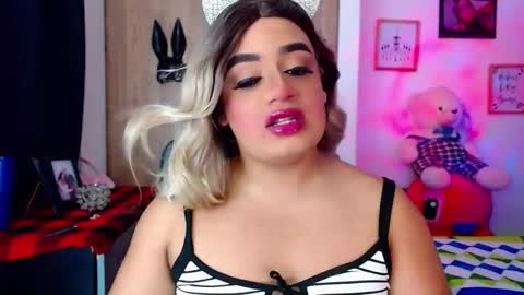 Snapshot of danipein chatting on 24, 11, 2025 danipein online show from 24, 11, 2025