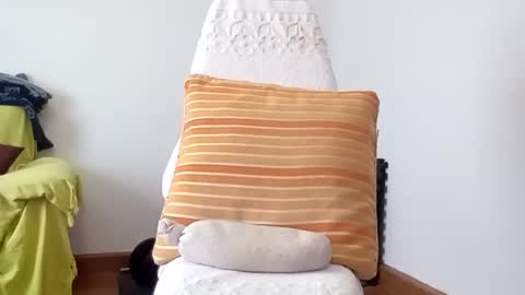 Snapshot of daniroca8 chatting on 26, 10, 2025 daniroca8 online show from 26, 10, 2025