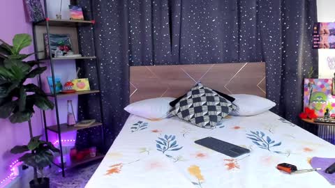 Dannacastle online show from 13, 12, 2024