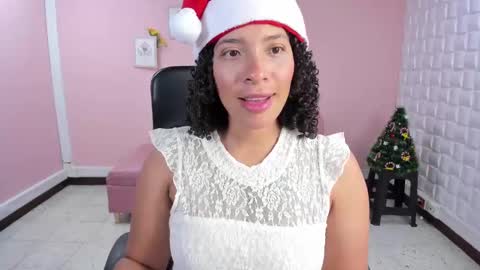 Snapshot of danna_berry chatting on 24, 12, 2024 DannaBerry online show from 24, 12, 2024