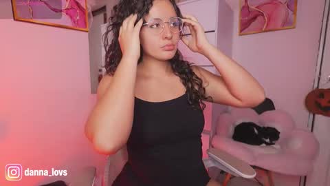 Snapshot of danna_lovs chatting on 8, 10, 2025 Danna Lovs online show from 8, 10, 2025