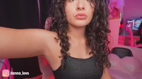 Danna Lovs online show from 27, 10, 2025