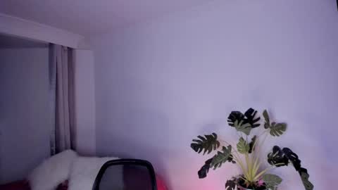 Snapshot of danna_stewart chatting on 13, 2, 2025 Paulina online show from 13, 2, 2025