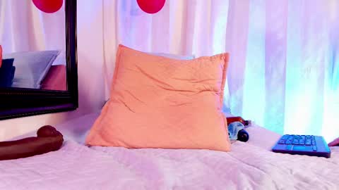 Danna Berlin  online show from 14, 2, 2025