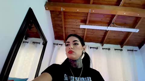 Danna Berlin  online show from 22, 2, 2025