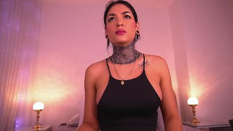 Danna Berlin  online show from 18, 11, 2025