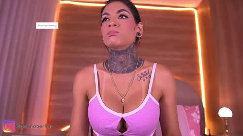 Danna Berlin  online show from 6, 4, 2026