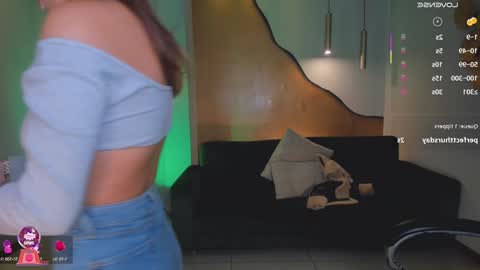 Snapshot of dannacruz_ chatting on 8, 2, 2025 Danna Cruz online show from 8, 2, 2025