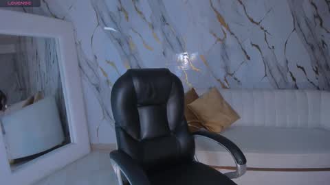 Snapshot of dannacruz_ chatting on 2, 10, 2025 Danna Cruz online show from 2, 10, 2025